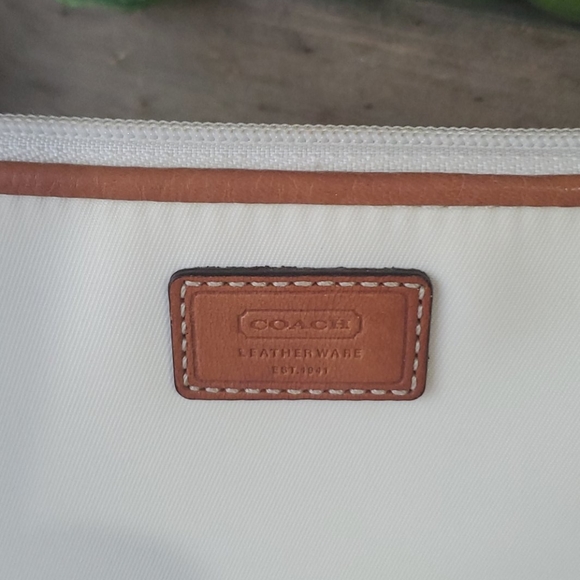 🏷Rare Vintage Coach Wristlet - Picture 2 of 7